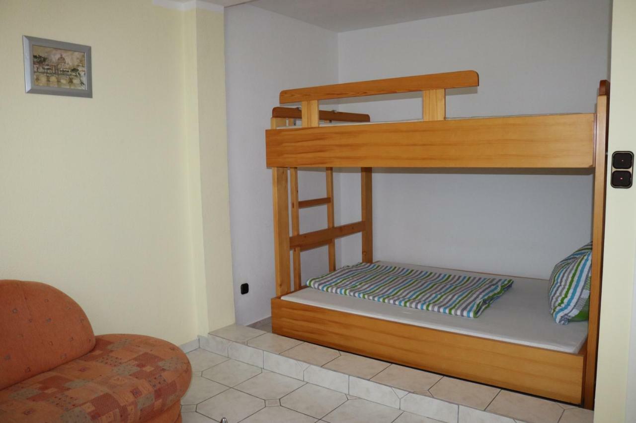 Eklis Apartma