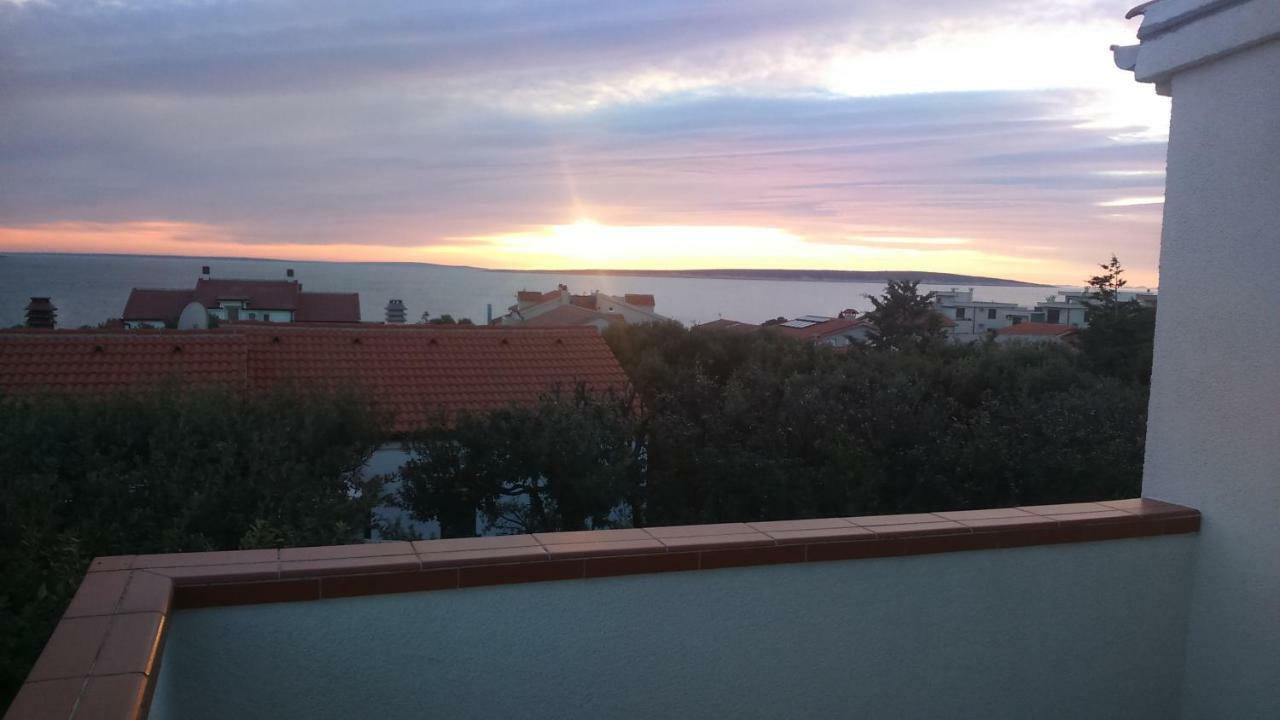 Eklis Apartment Mandre